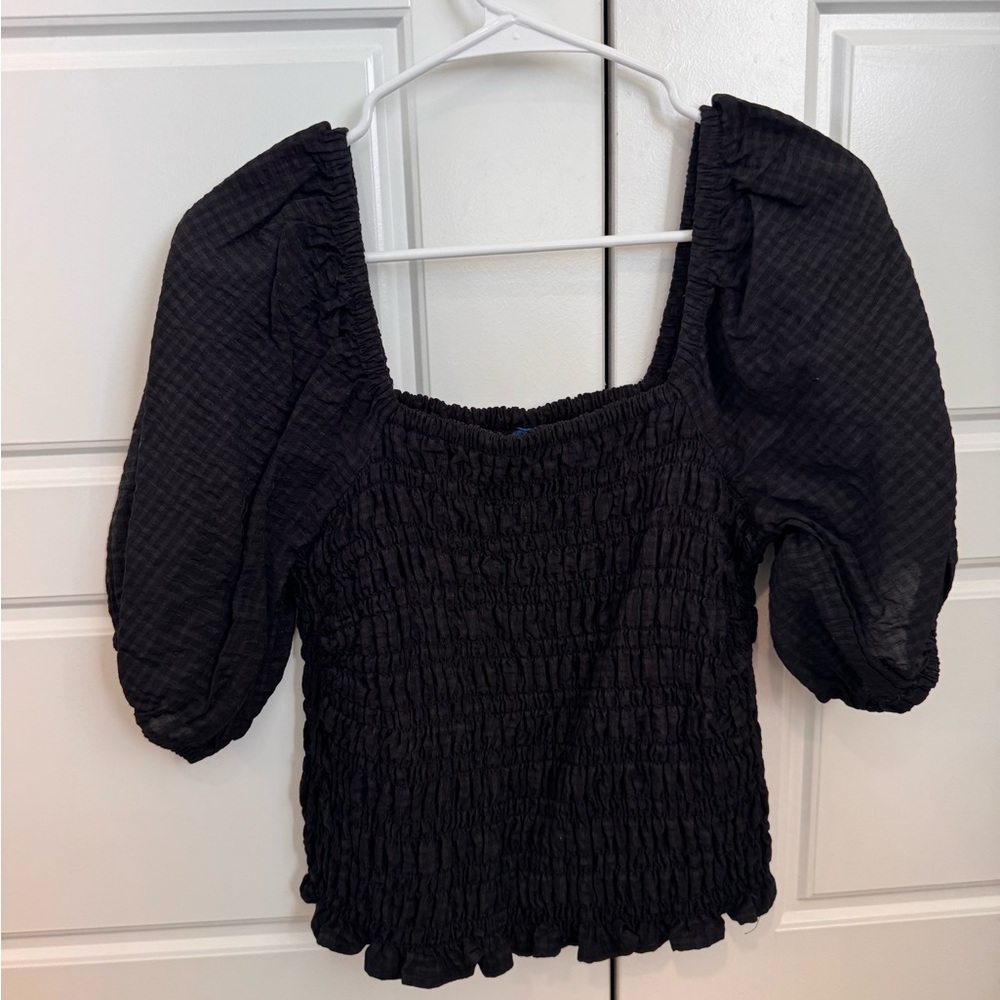 Old Navy Black Textured Puff Sleeve Blouse
